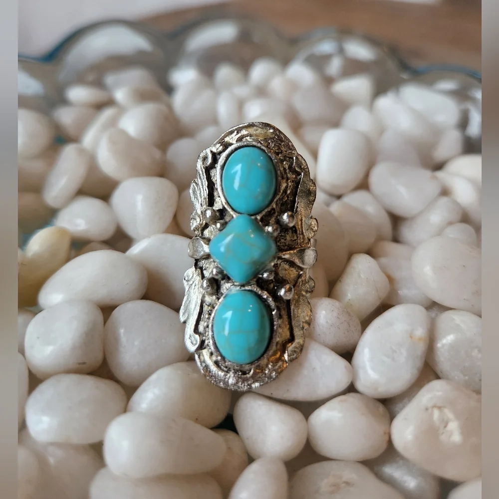 Adjustable Silver and Turquoise Ring, Boho Western Festival Statement Ring - Picture 4 of 6